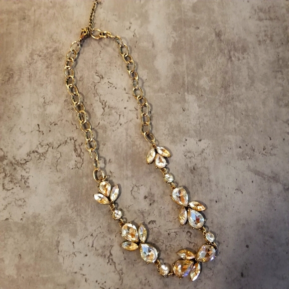 Jewelry - Beautiful Crystal costume jewellery statement necklace